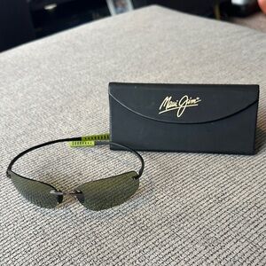 Maui Jim Sunglasses with Black and Olive Tones